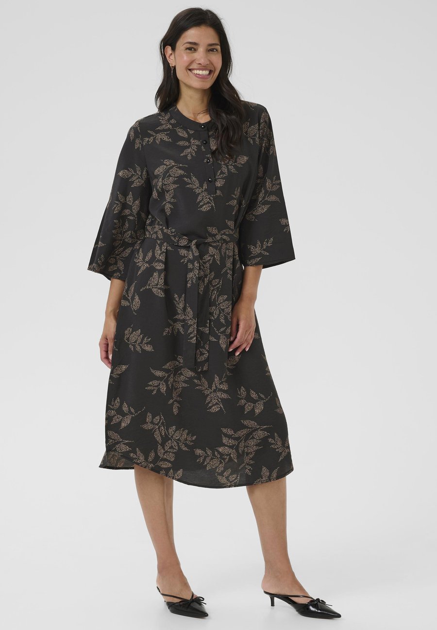 Платье Bon'A Parte ARIANNA, Black Oyster Gray Leaf Print/Black
Платье Bon'A Parte ARIANNA, Black Oyster Gray Leaf Print/Black
