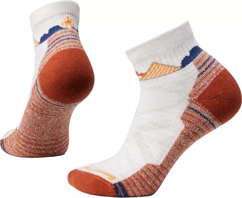 Женские прозрачные носки до щиколотки Smartwool с легкой подушкой и узором Каньон
Женские прозрачные носки до щиколотки Smartwool с легкой подушкой и узором Каньон