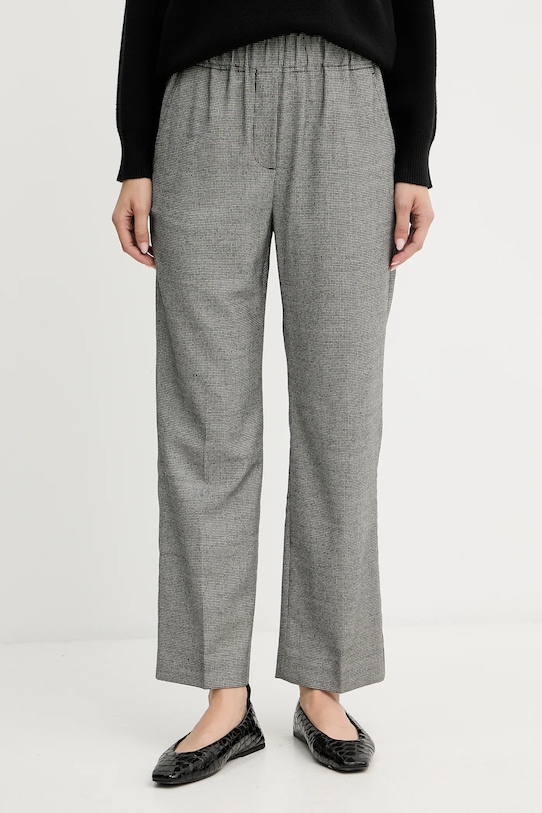 Шерстяные брюки HATELEY Weekend Max Mara, черный
Шерстяные брюки HATELEY Weekend Max Mara, черный