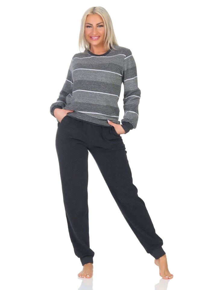 Пижама NORMANN Frottee langarm Bündchen Streifenoptik, цвет grau-mel.
Пижама NORMANN Frottee langarm Bündchen Streifenoptik, цвет grau-mel.