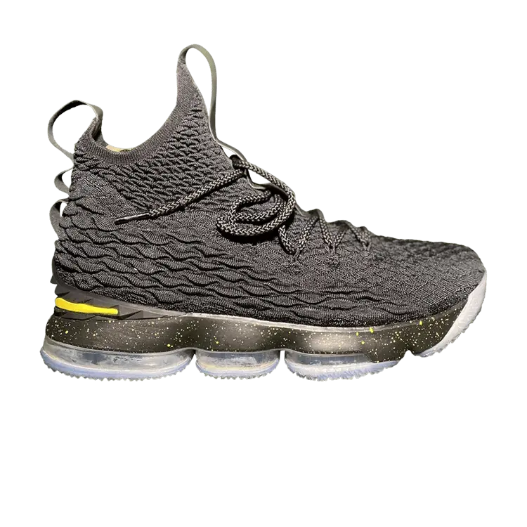Кроссовки Nike LeBron 15 'Oregon Away' PE, черный 
Кроссовки Nike LeBron 15 'Oregon Away' PE, черный