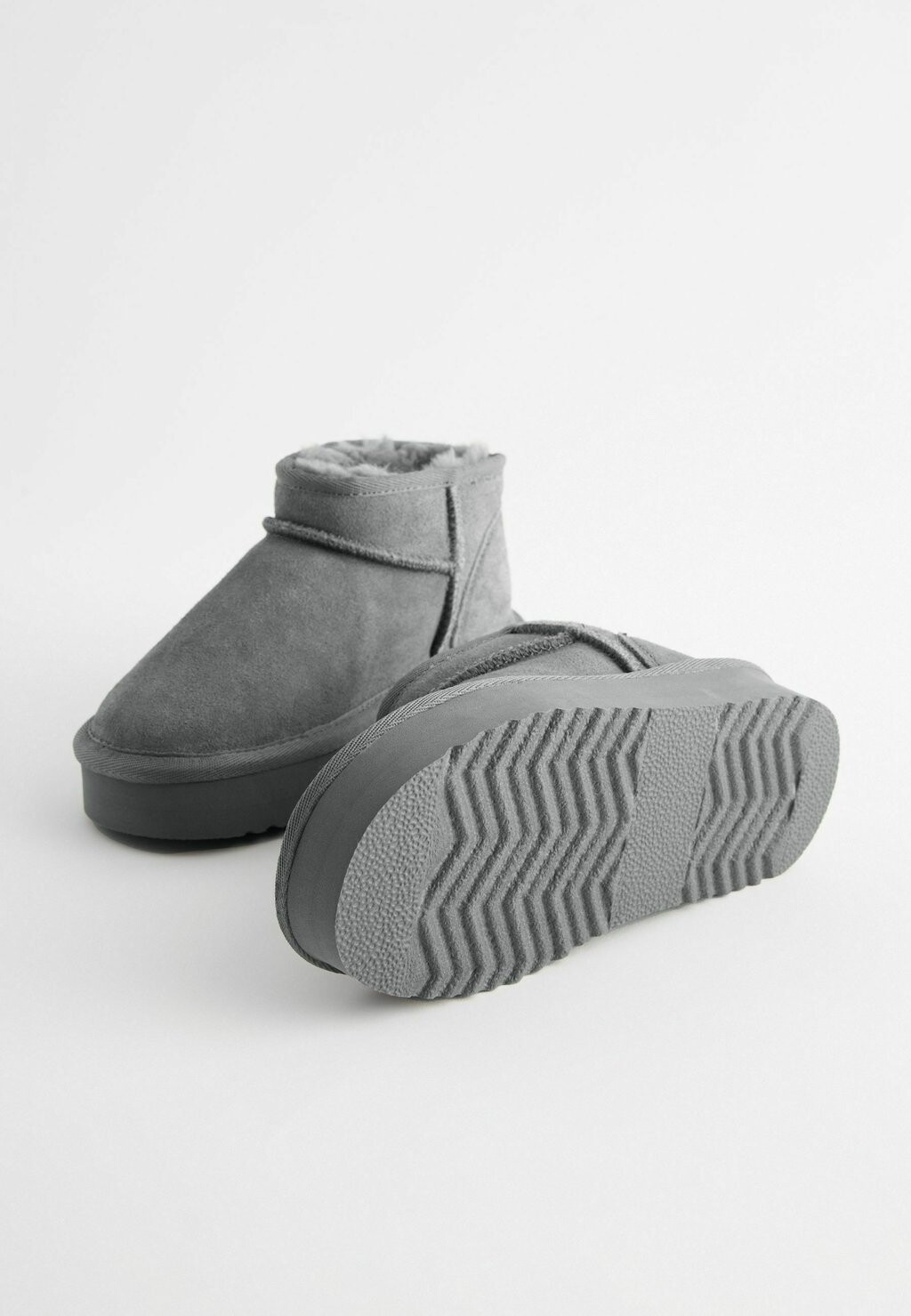 Зимние ботинки REGULAR FIT Next, серый
Зимние ботинки REGULAR FIT Next, серый