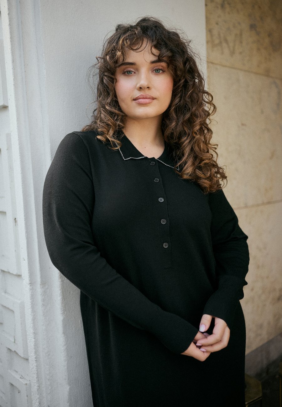 Платье Kaffe Curve JANNA, Black Deep/Mottled Black
Платье Kaffe Curve JANNA, Black Deep/Mottled Black