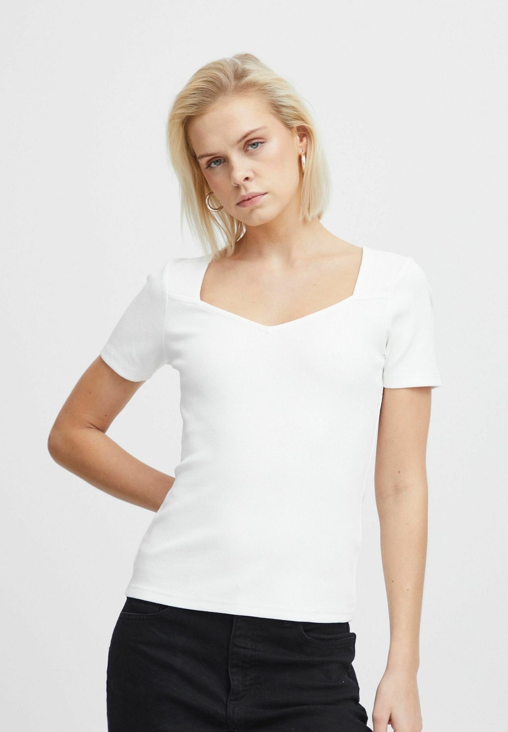 Футболка IHORETA ICHI, белый
Футболка IHORETA ICHI, белый