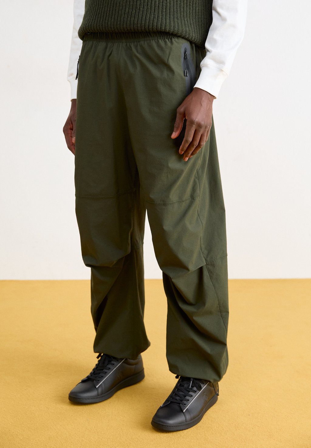 Спортивные брюки Nike Sportswear, черный
Спортивные брюки Nike Sportswear, черный