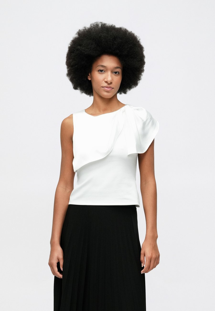 Топ Anna Field Top, Egret/Off-White
Топ Anna Field Top, Egret/Off-White
