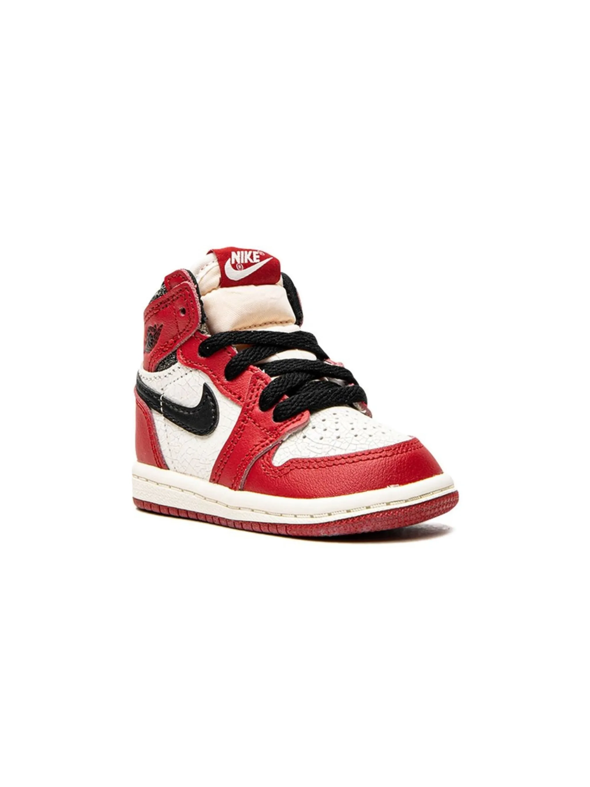 Кроссовки Air Jordan 1 High Retro High OG Chicago Lost & Found Jordan Kids, белый
Кроссовки Air Jordan 1 High Retro High OG Chicago Lost & Found Jordan Kids, белый