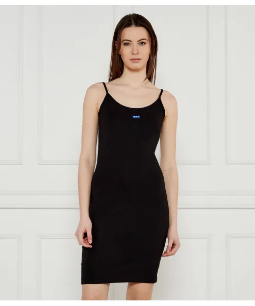 Платье narya_b Hugo Blue, черный
Платье narya_b Hugo Blue, черный