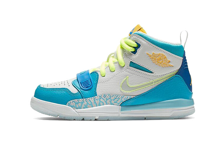 Детские баскетбольные кроссовки Jordan Legacy 312 BP
Детские баскетбольные кроссовки Jordan Legacy 312 BP