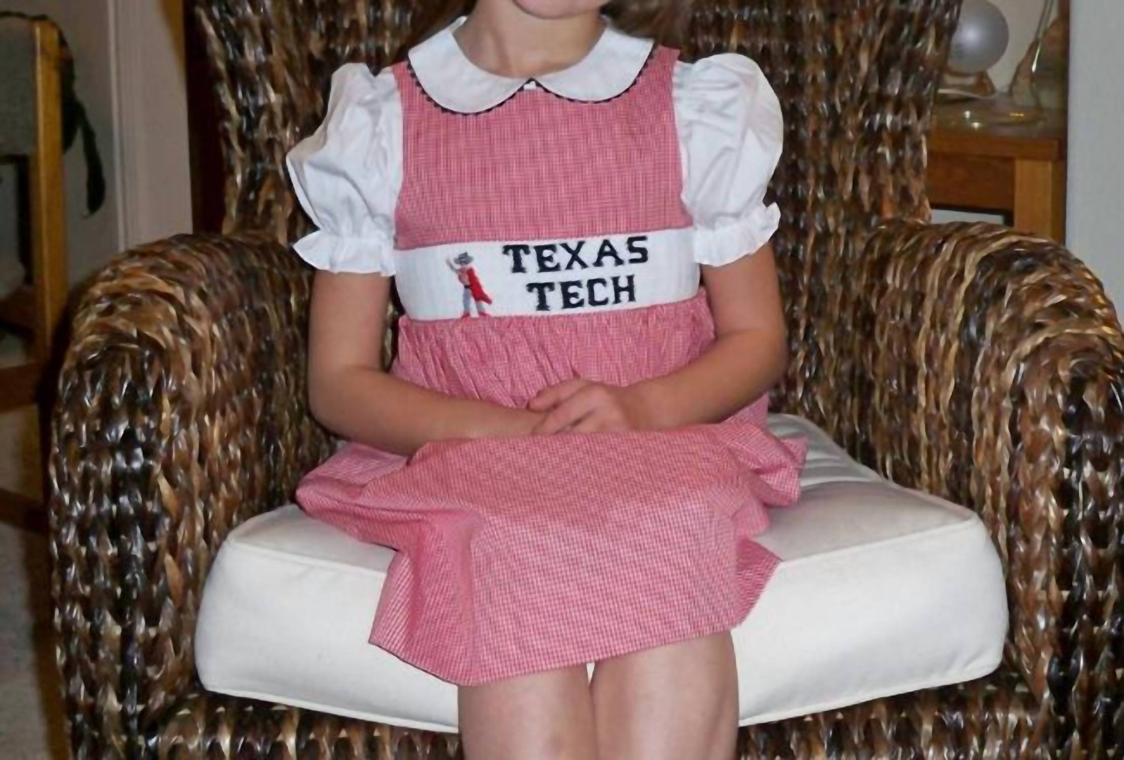 Красный свитер Техасского технологического университета Vive La Fete
Красный свитер Техасского технологического университета Vive La Fete