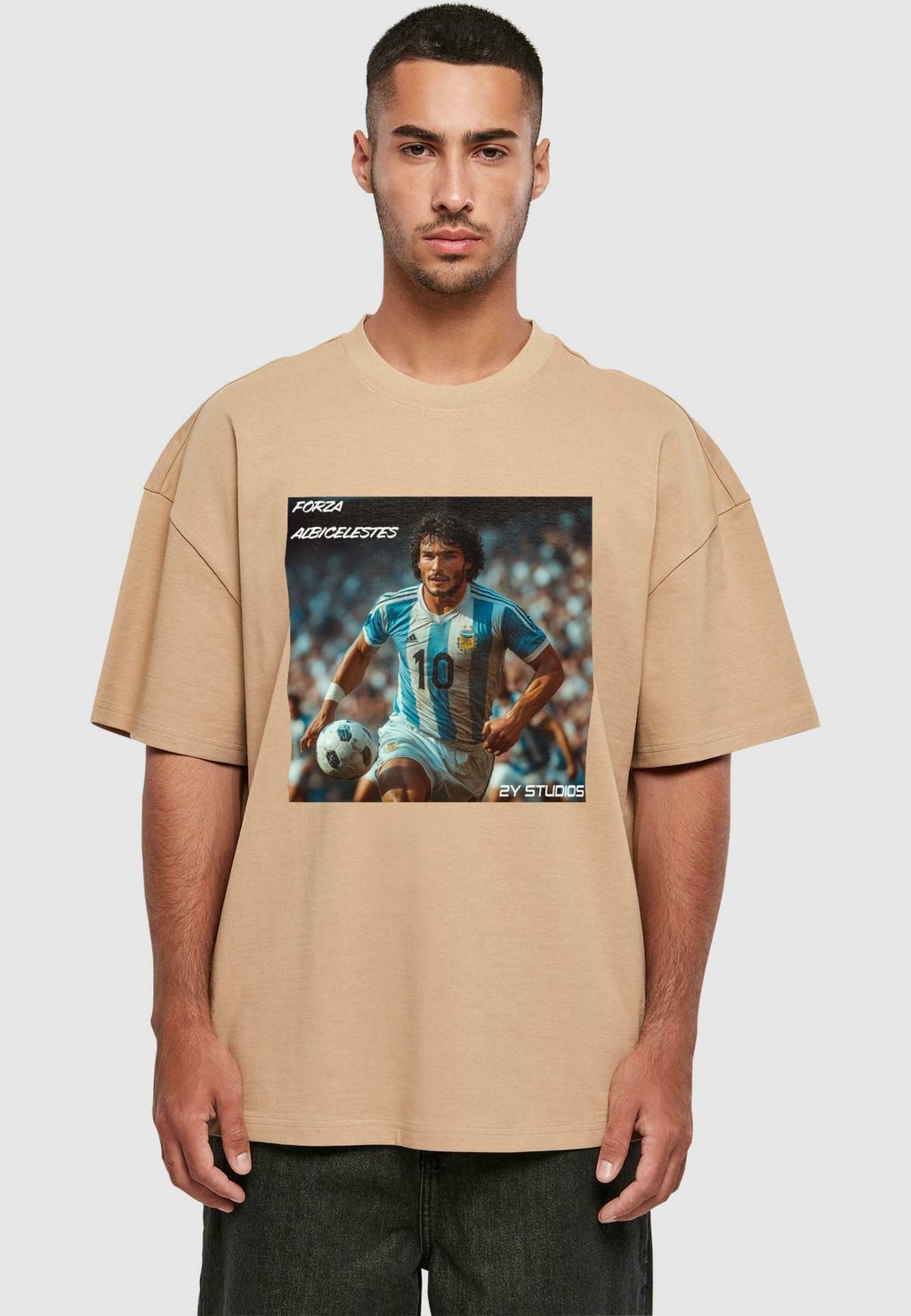 Футболка с принтом ALBICELESTES 2Y Studios, бежевый
Футболка с принтом ALBICELESTES 2Y Studios, бежевый