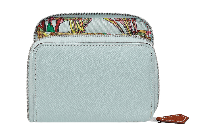 HERMES Шёлковый кошелек из коровьей кожи для женщин Пыльно-голубой
HERMES Шёлковый кошелек из коровьей кожи для женщин Пыльно-голубой