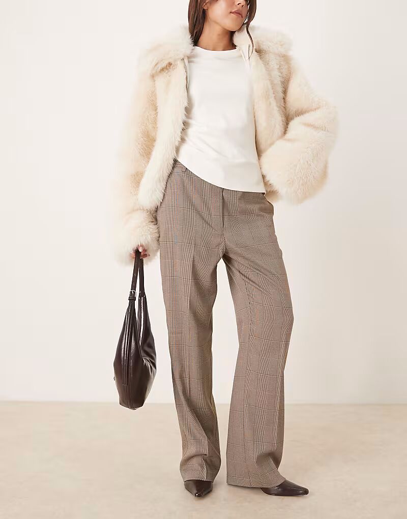 Узкие брюки прямого кроя в клетку Asos Design
Узкие брюки прямого кроя в клетку Asos Design