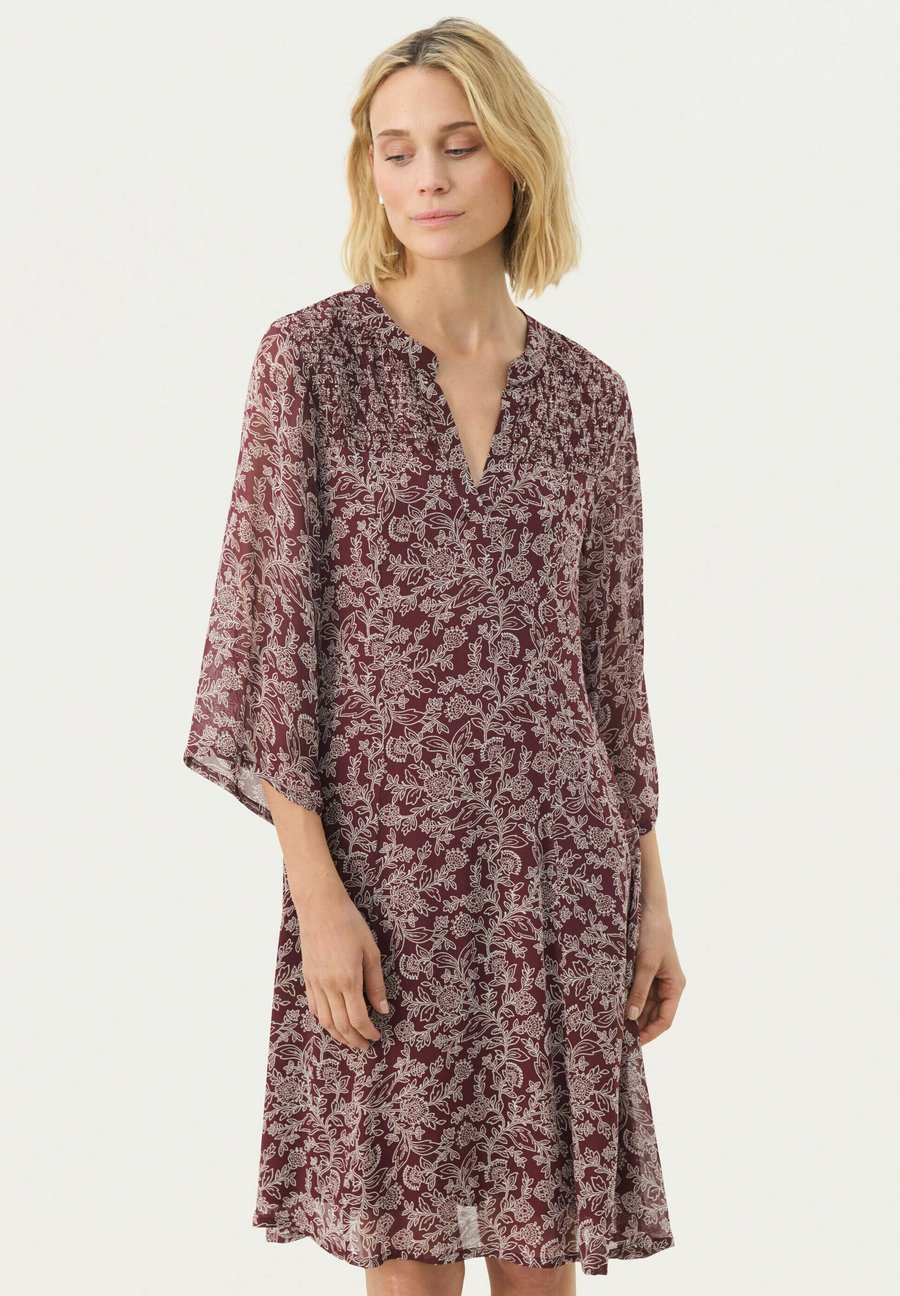 Платье Part Two ELKA, Tawny Port Wallpaper Flower/Bordeaux
Платье Part Two ELKA, Tawny Port Wallpaper Flower/Bordeaux