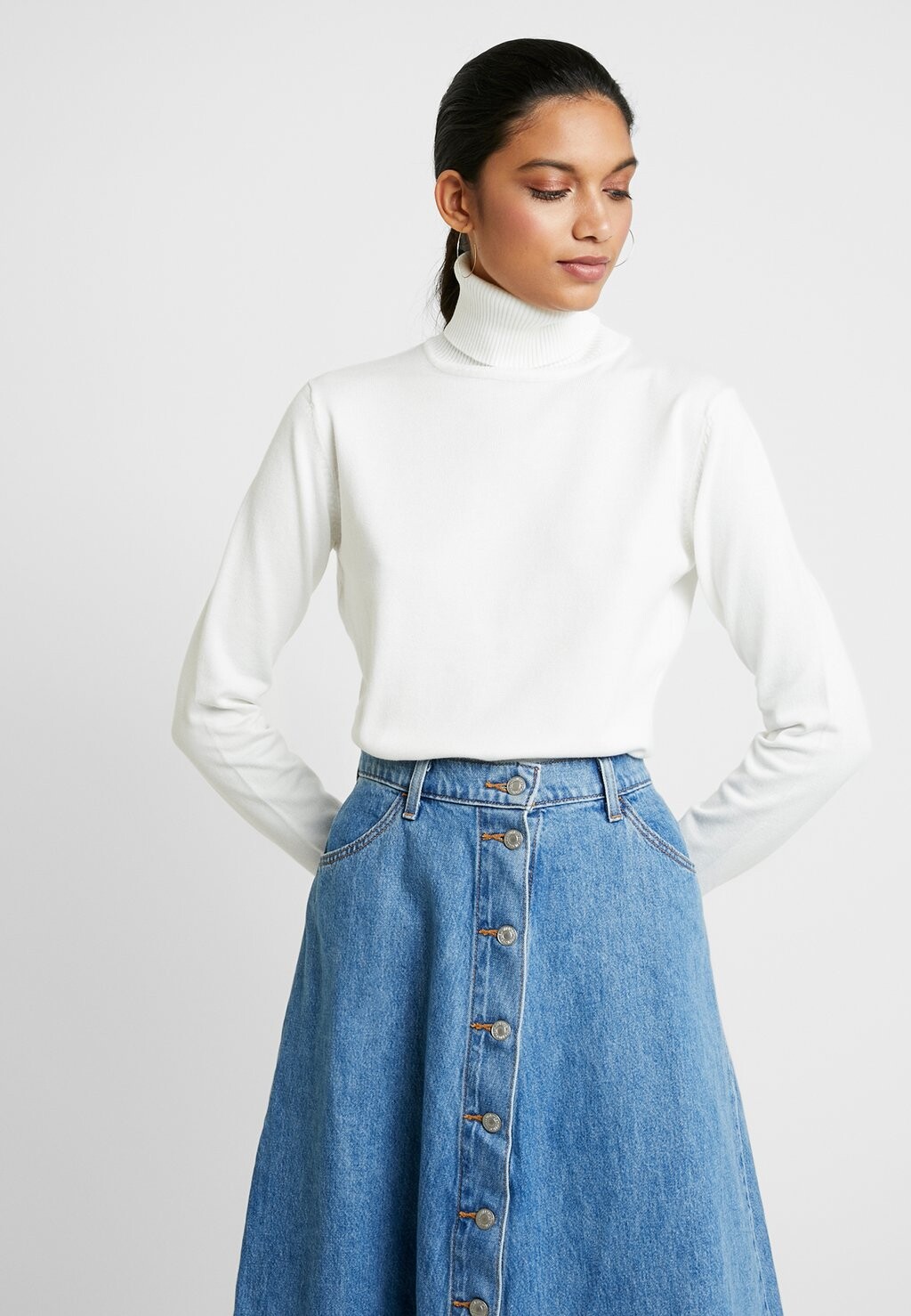 Вязаный свитер MARLA ROLLNECK Soft Rebels, цвет snow white
Вязаный свитер MARLA ROLLNECK Soft Rebels, цвет snow white