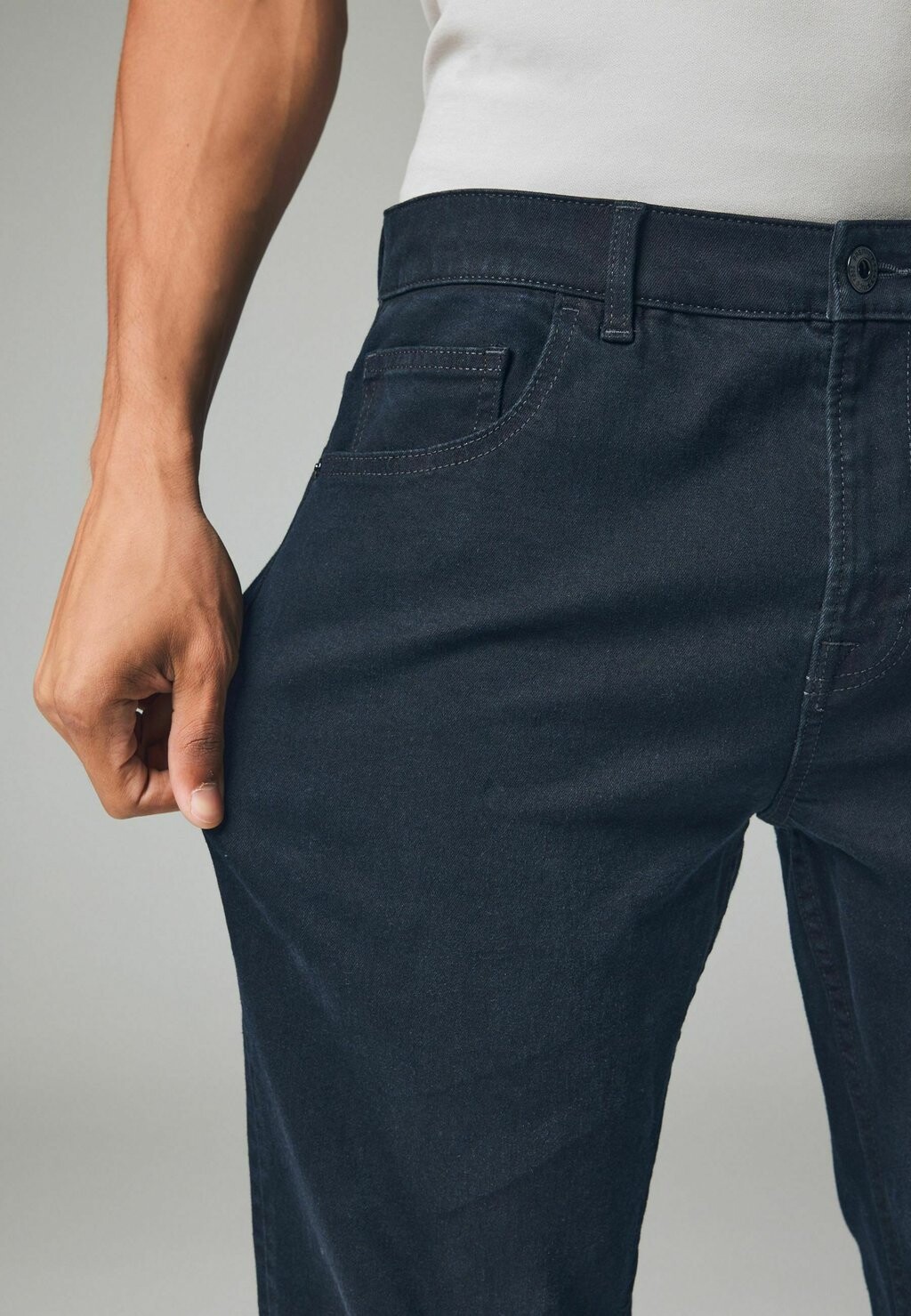 Джинсы зауженного кроя CLASSIC Next, темно-синий деним
Джинсы зауженного кроя CLASSIC Next, темно-синий деним