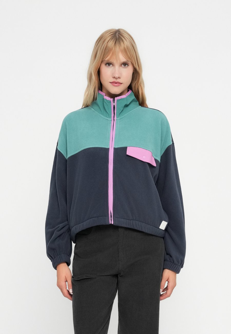 Флисовая куртка Quiksilver KEDAI, India Ink/Dark Blue
Флисовая куртка Quiksilver KEDAI, India Ink/Dark Blue