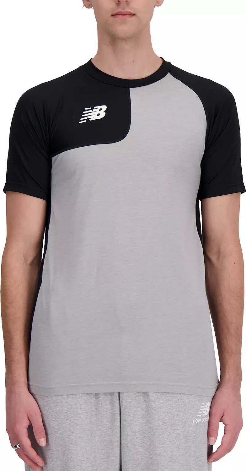 Мужская бейсбольная футболка New Balance Athletics в правом верхнем углу, черный
Мужская бейсбольная футболка New Balance Athletics в правом верхнем углу, черный
