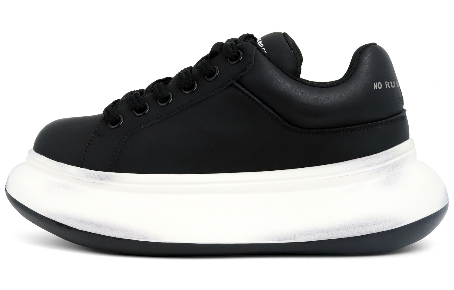 OUBLI Мужские черные кеды Opal с противоскользящей подошвой, устойчивые к истиранию, для увеличения роста, цвет Black
OUBLI Мужские черные кеды Opal с противоскользящей подошвой, устойчивые к истиранию, для увеличения роста, цвет Black