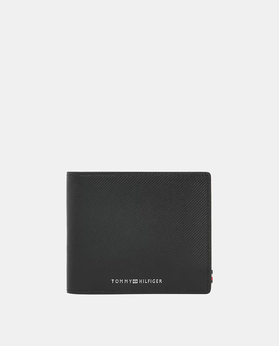 Средняя мужская кожаная сумка с корпоративным логотипом Tommy Hilfiger, черный
Средняя мужская кожаная сумка с корпоративным логотипом Tommy Hilfiger, черный
