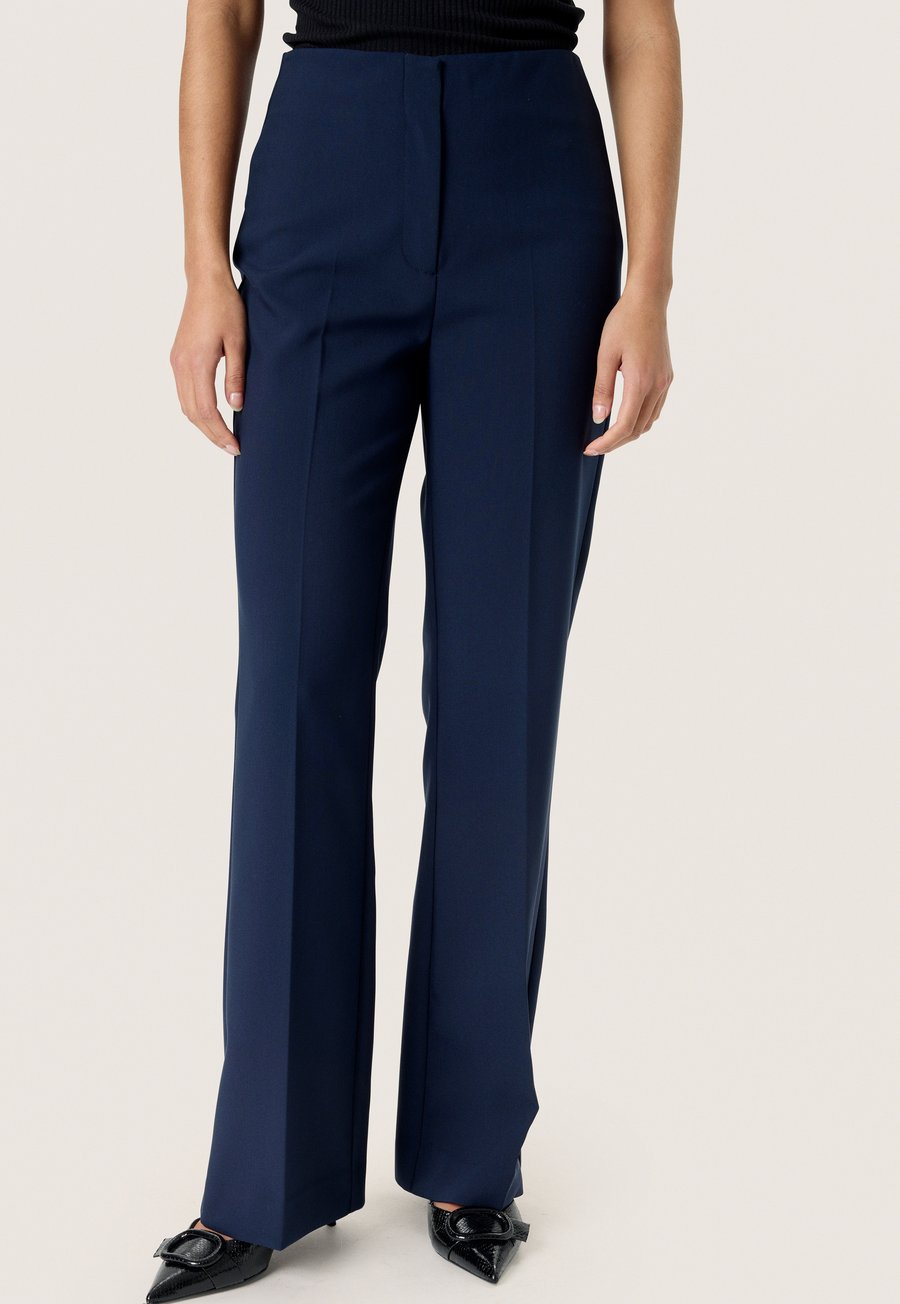 Брюки Soaked in Luxury Trousers, Night Sky/Dark Blue
Брюки Soaked in Luxury Trousers, Night Sky/Dark Blue