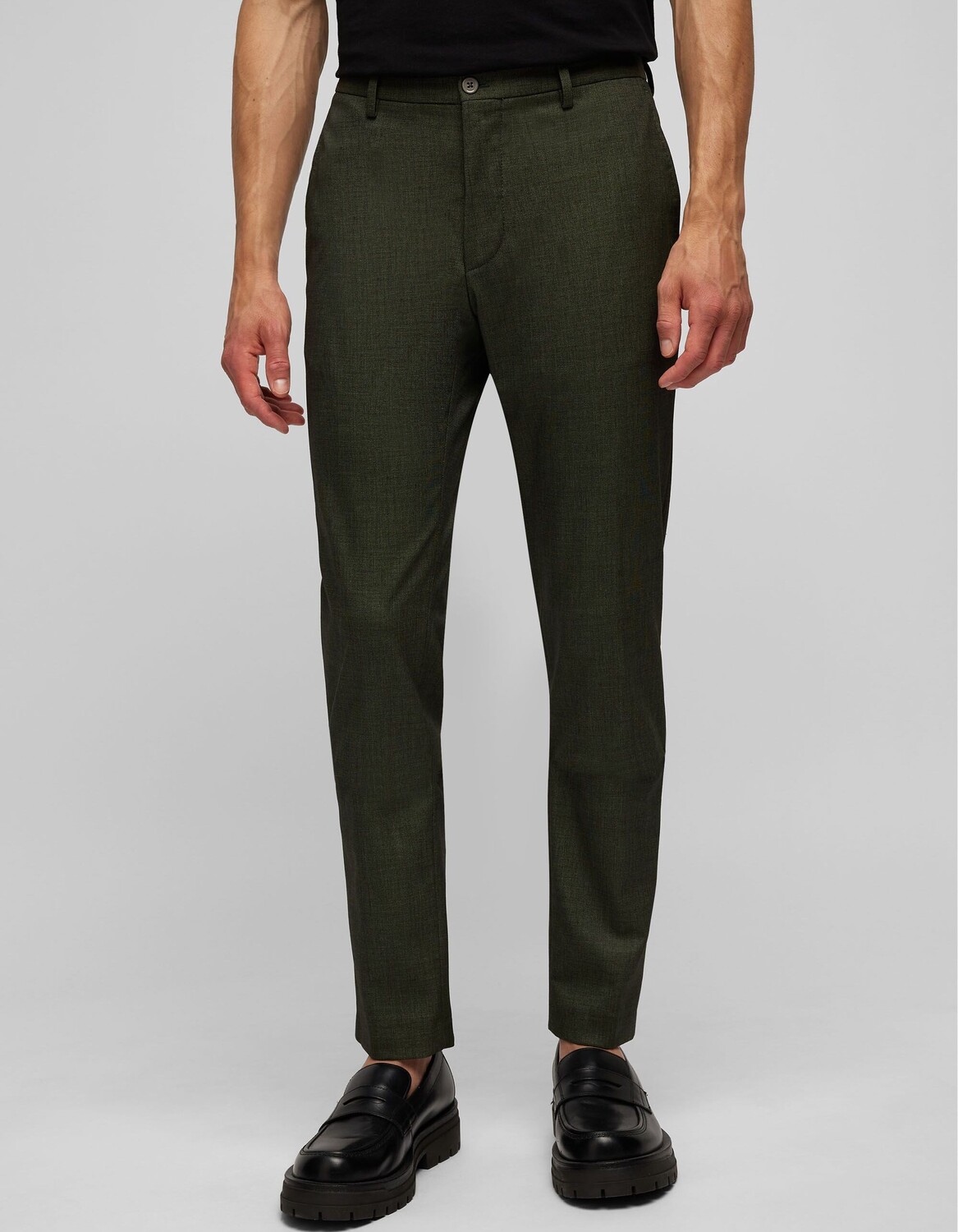 Тканевые брюки HECHTER PARIS Anzug, цвет dark olive
Тканевые брюки HECHTER PARIS Anzug, цвет dark olive