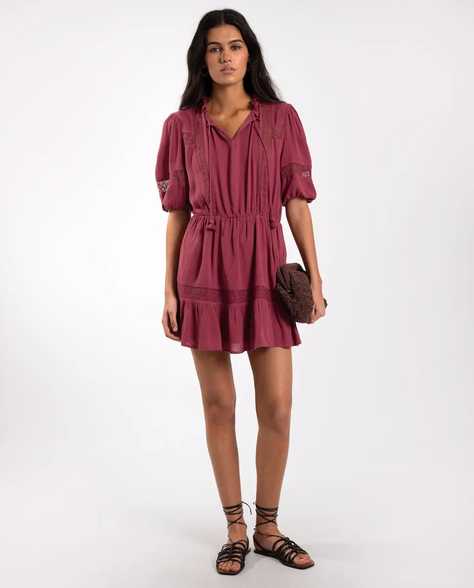 Короткое платье с пышными рукавами и рюшами The-Are, розовый
Короткое платье с пышными рукавами и рюшами The-Are, розовый