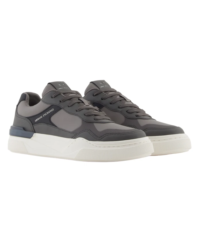 Кроссовки Eco-Leder с зеленой отделкой Armani Exchange, серый
Кроссовки Eco-Leder с зеленой отделкой Armani Exchange, серый