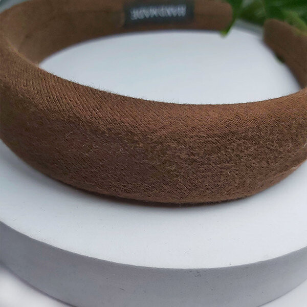 Повязка для волос Yeye Brown ручной работы
Повязка для волос Yeye Brown ручной работы