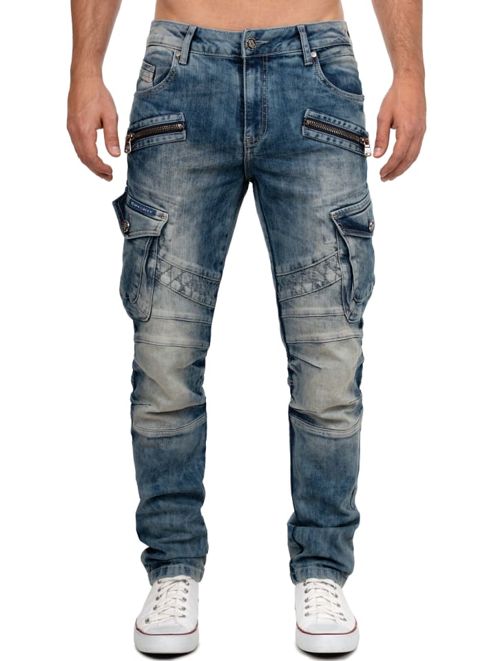 Джинсы синего цвета Cipo & Baxx
Джинсы синего цвета Cipo & Baxx