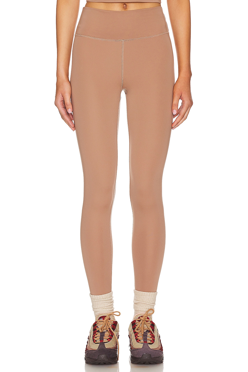 Леггинсы movewell rio Wellbeing + Beingwell, коричневый
Леггинсы movewell rio Wellbeing + Beingwell, коричневый