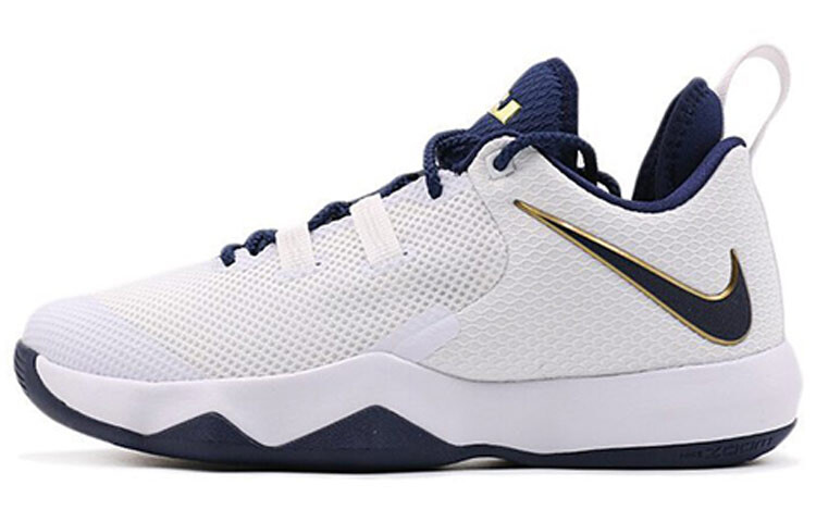 Мужские баскетбольные кроссовки Nike Ambassador 10
Мужские баскетбольные кроссовки Nike Ambassador 10
