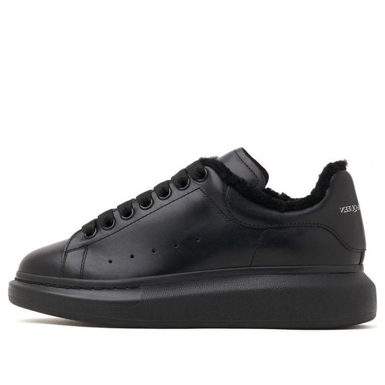 Кроссовки Alexander McQueen Oversized 'Triple Black'
Кроссовки Alexander McQueen Oversized 'Triple Black'