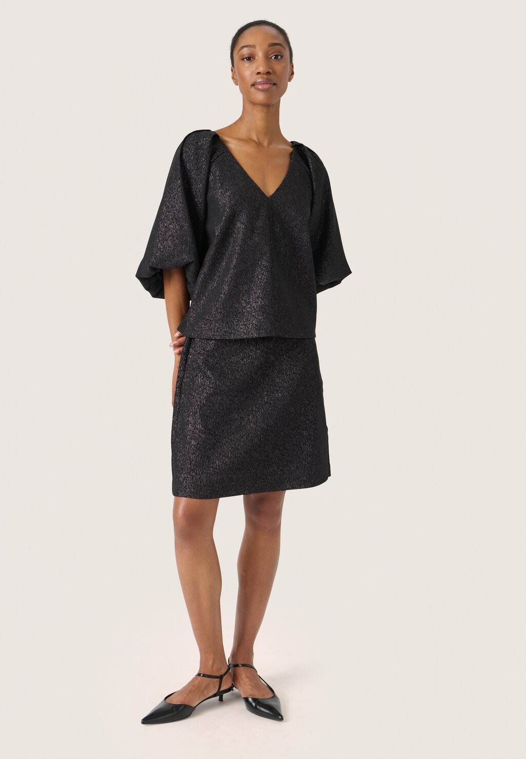 Блуза Soaked in Luxury, серый металлик
Блуза Soaked in Luxury, серый металлик