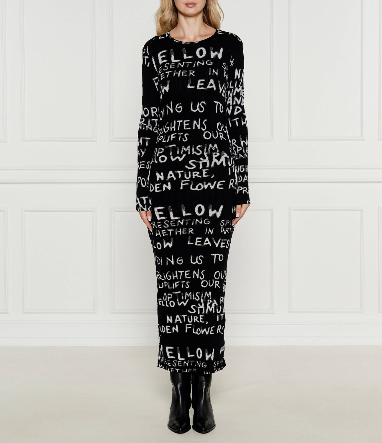 Платье Desigual, черный
Платье Desigual, черный