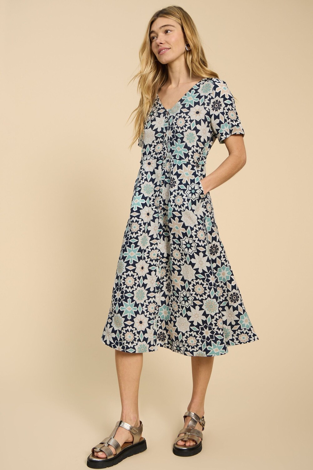 Льняное платье Ivy длиной до колена White Stuff, синий
Льняное платье Ivy длиной до колена White Stuff, синий