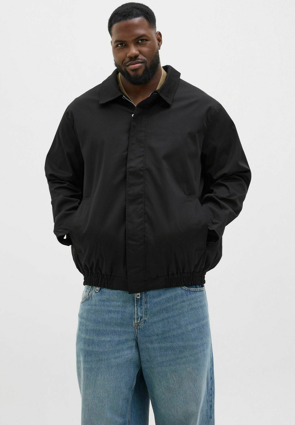 Летняя куртка Jack & Jones, черный 
Летняя куртка Jack & Jones, черный