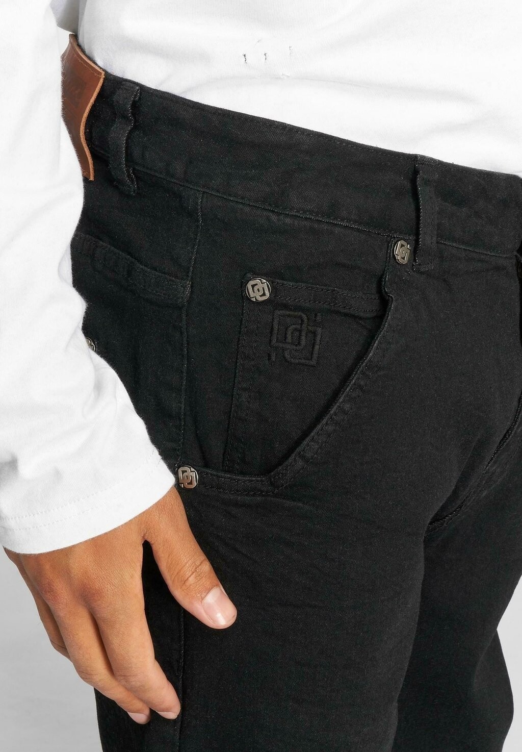 Джинсы свободного кроя Dangerous DNGRS, черный
Джинсы свободного кроя Dangerous DNGRS, черный