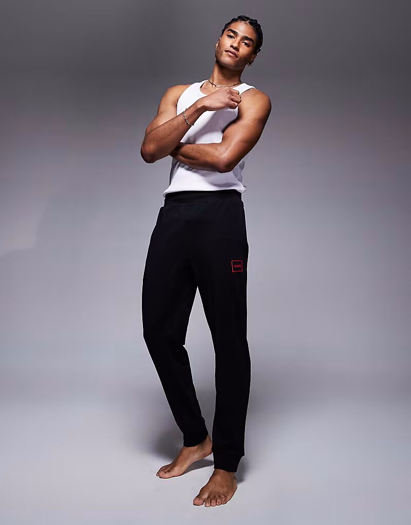 Брюки-джоггеры HUGO Bodywear Laze черного цвета Hugo Red
Брюки-джоггеры HUGO Bodywear Laze черного цвета Hugo Red