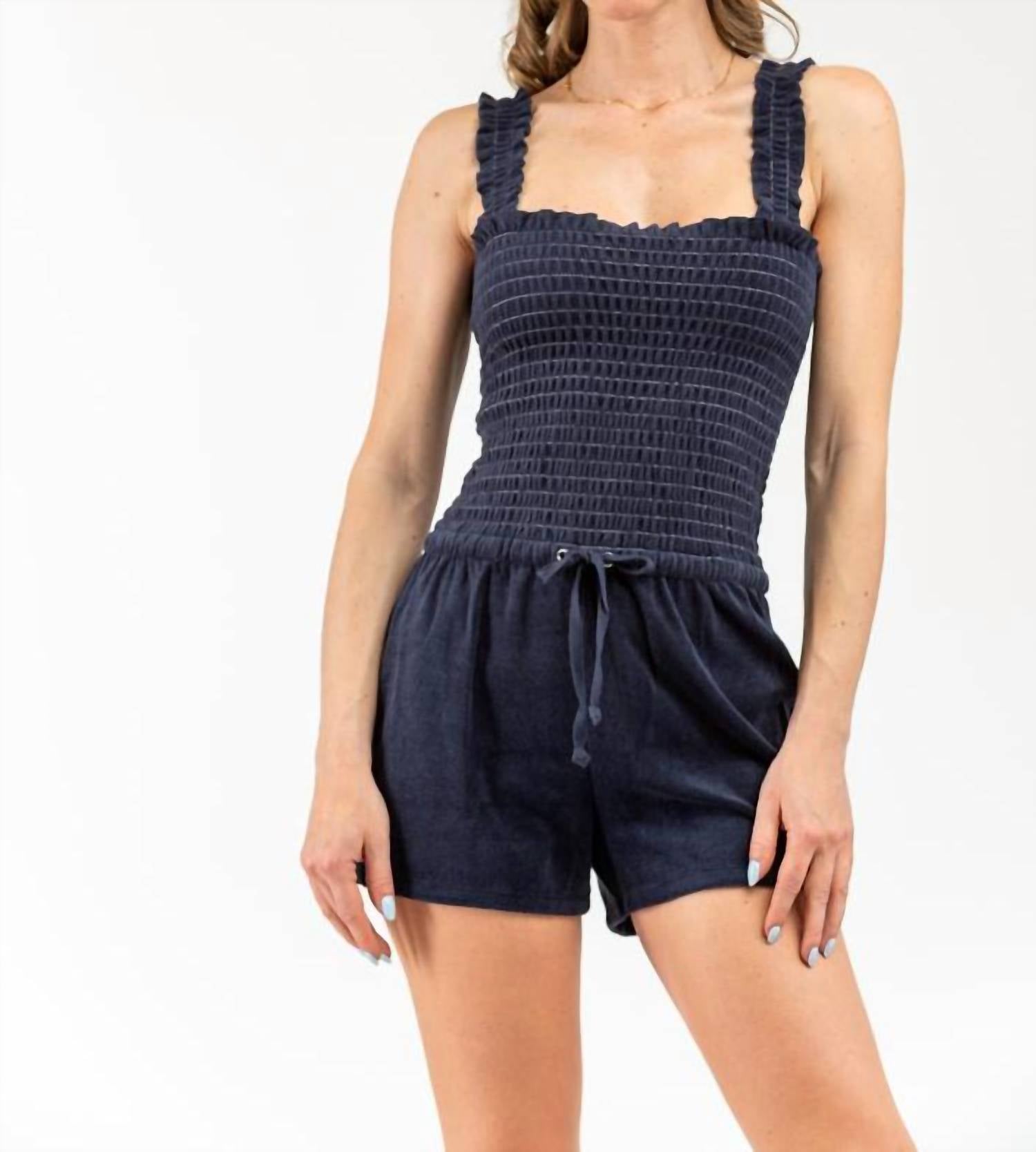Женский комбинезон из микромахровой ткани Regal Blue Smocked Juicy Couture, синий
Женский комбинезон из микромахровой ткани Regal Blue Smocked Juicy Couture, синий
