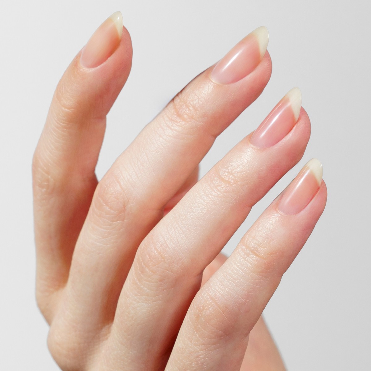 Лак для ногтей striplac top coat milky Alessandro, объем 6.5 мл
Лак для ногтей striplac top coat milky Alessandro, объем 6.5 мл