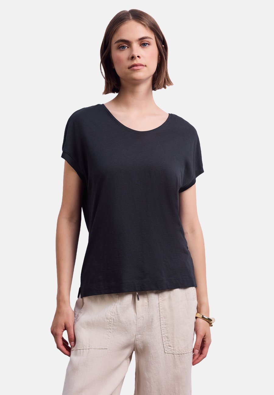 Футболка Street One Studio V-NECK, Blau/Dark Blue, Синий, Футболка Street One Studio V-NECK, Blau/Dark Blue
Футболка Street One Studio V-NECK, Blau/Dark Blue, Синий, Футболка Street One Studio V-NECK, Blau/Dark Blue