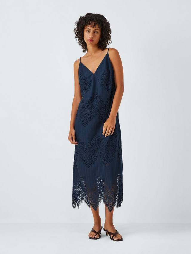 Бесплатное кружевное миди-платье John Lewis, Navy
Бесплатное кружевное миди-платье John Lewis, Navy
