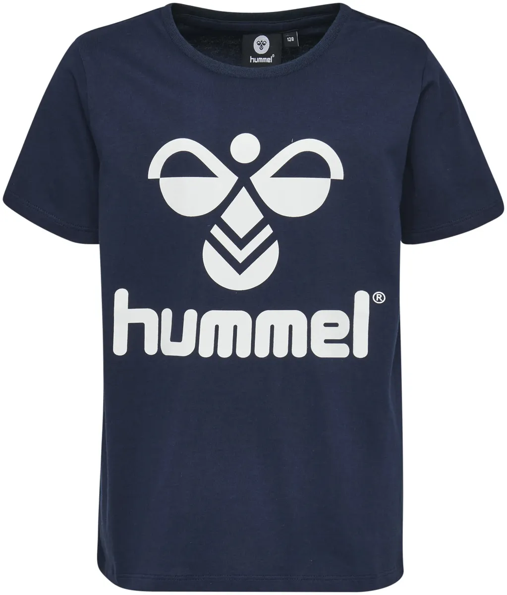 Hummel ФУТБОЛКА "ФУТБОЛКА HMLTRES с коротким рукавом - для детей", цвет морской волны
Hummel ФУТБОЛКА "ФУТБОЛКА HMLTRES с коротким рукавом - для детей", цвет морской волны
