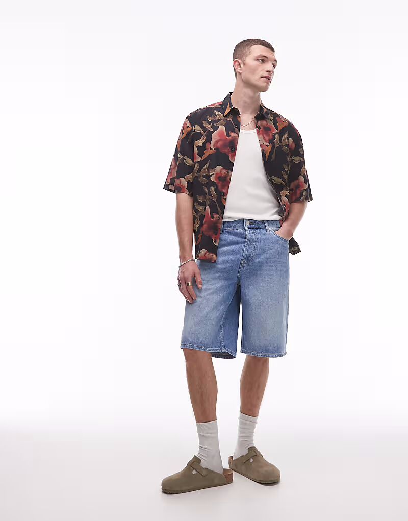 Джинсовые шорты-бермуды светло-голубого цвета Topman
Джинсовые шорты-бермуды светло-голубого цвета Topman