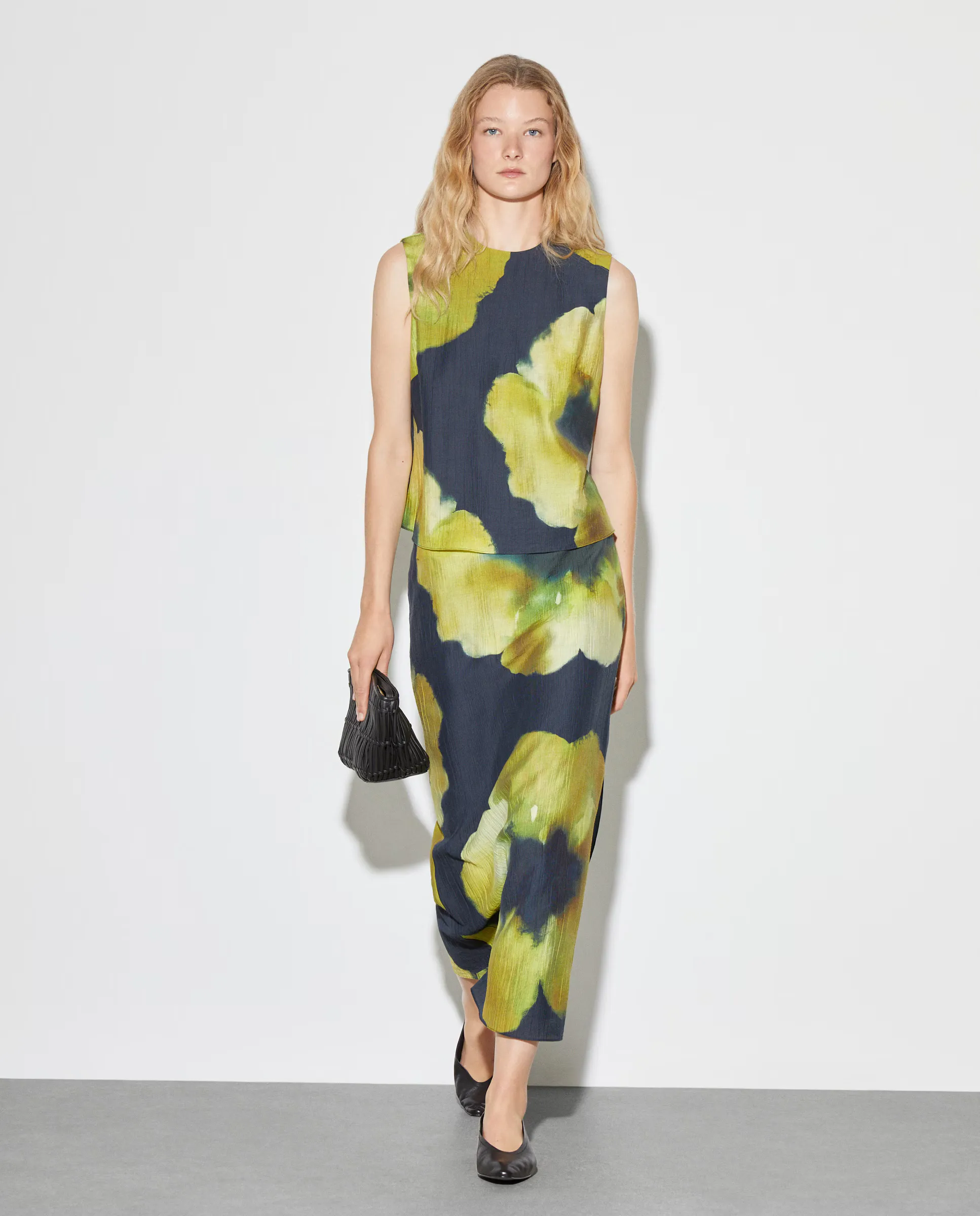 Юбка с принтом и оверлочными слоями Woman El Corte Inglés, зеленый
Юбка с принтом и оверлочными слоями Woman El Corte Inglés, зеленый