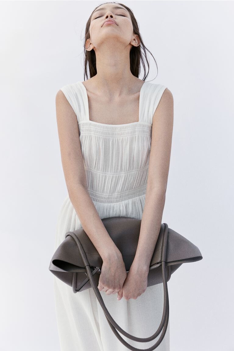 Присборенное платье H&M, белый
Присборенное платье H&M, белый