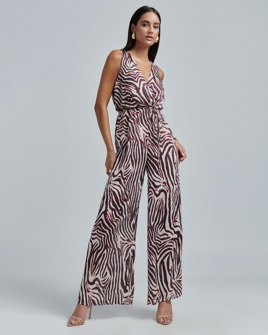 Комбинезон BWLDR, цвет Wine red/Cherry red
Комбинезон BWLDR, цвет Wine red/Cherry red