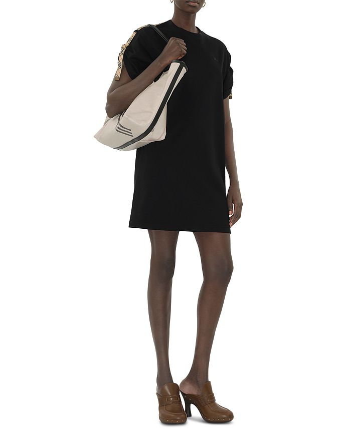 Алиса Платье-футболка с лямкой на плече Burberry, черный
Алиса Платье-футболка с лямкой на плече Burberry, черный