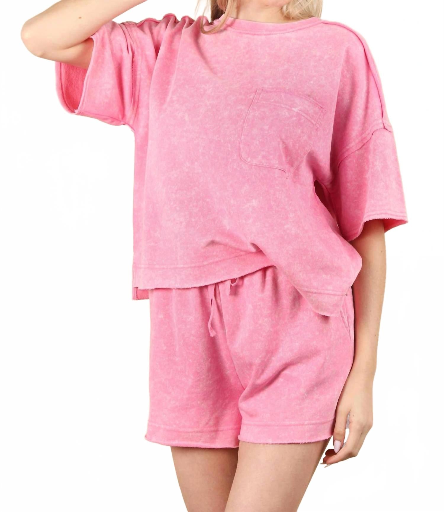 Розовый комплект из комфортного трикотажа с эффектом минеральной стирки VERY J
Розовый комплект из комфортного трикотажа с эффектом минеральной стирки VERY J